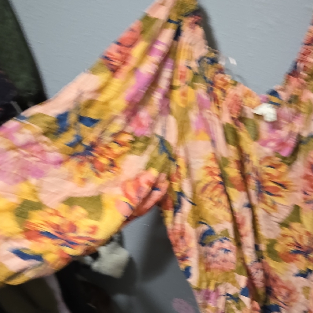 Terra & Sky Multicolor Floral Blouse - Picture 3 of 6